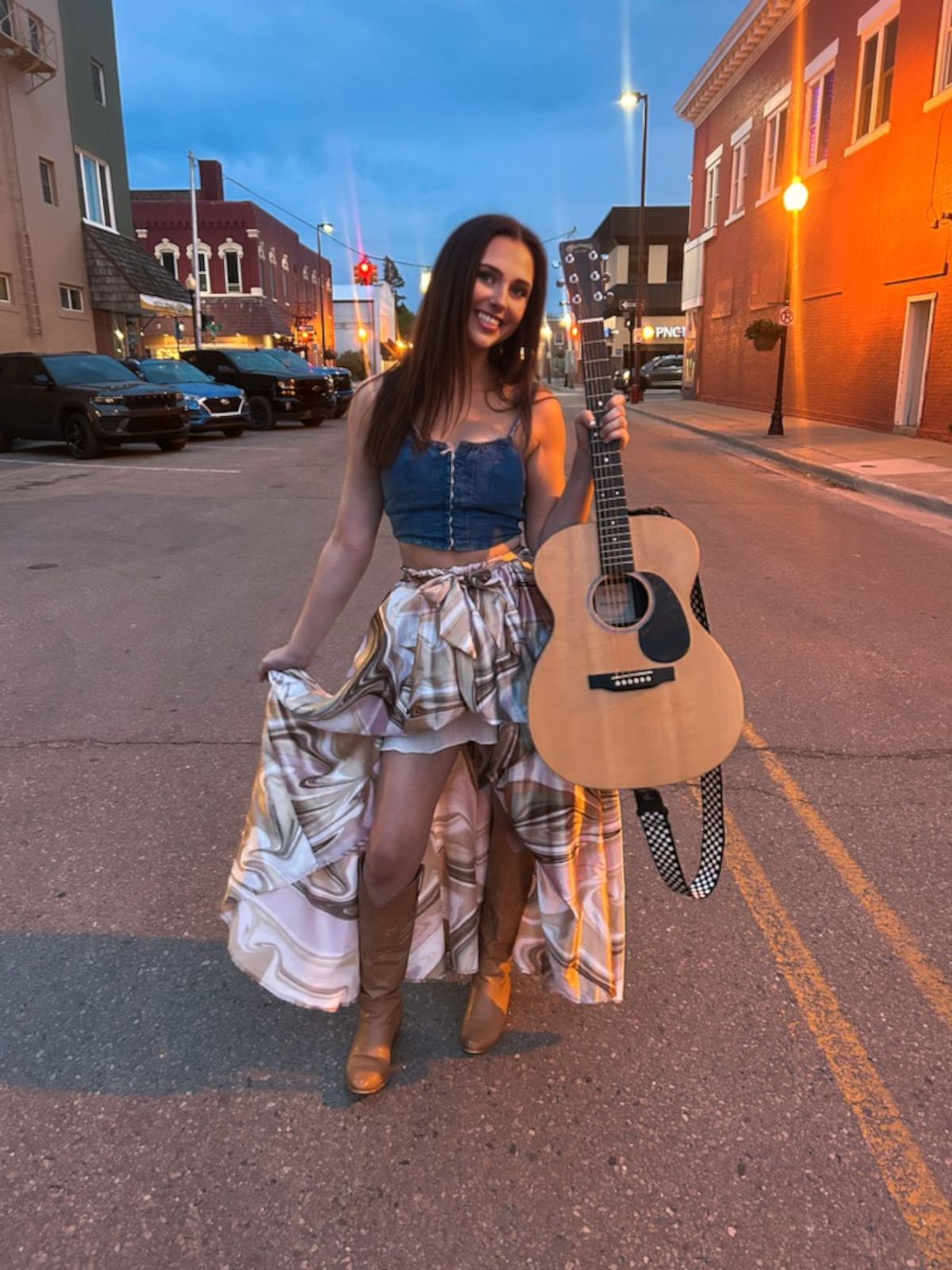 Sumner performing at Birdy's Beatery