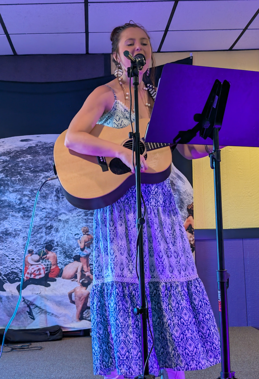 Sumner performing