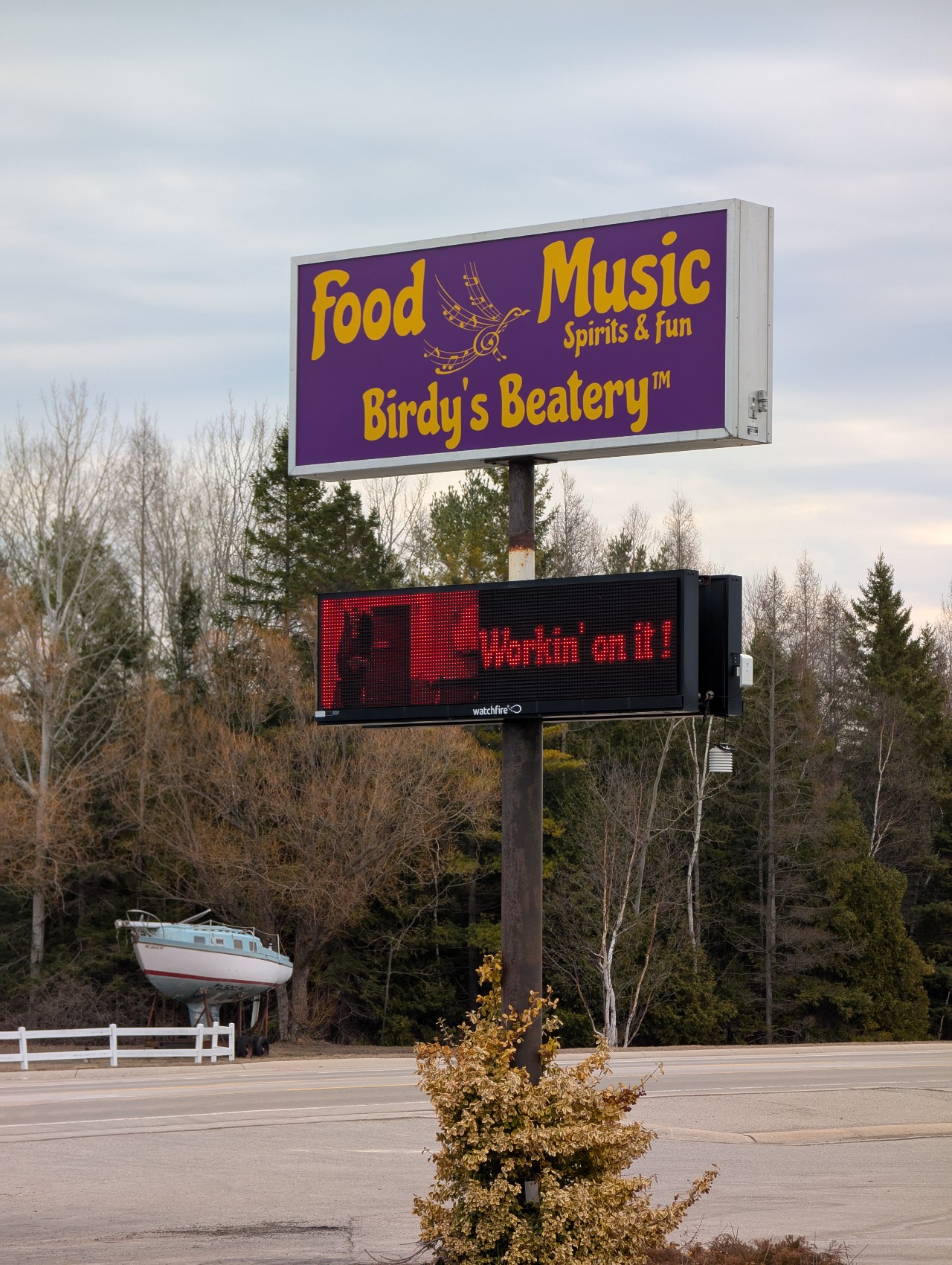 Birdy's Beatery Street Sign